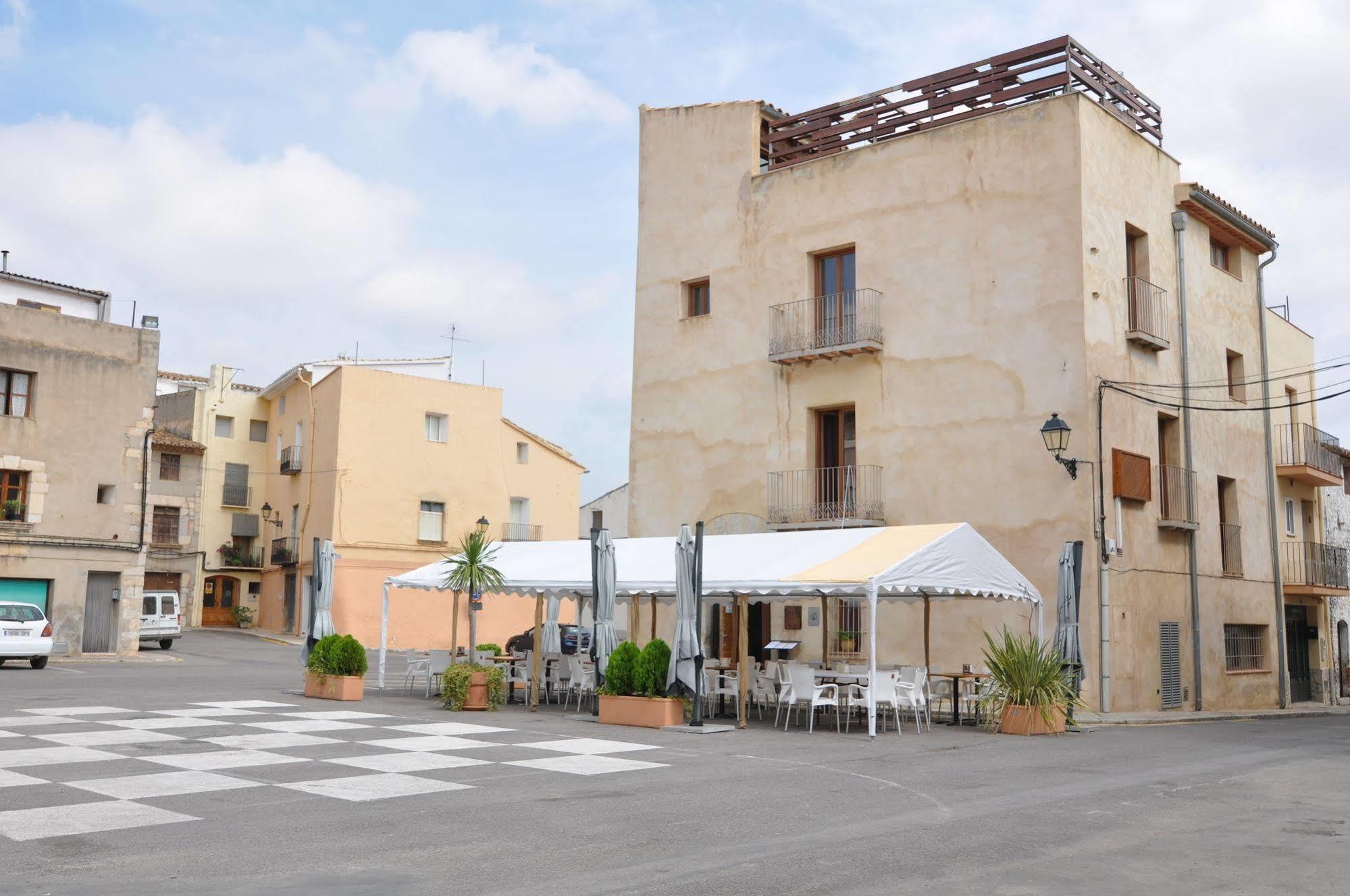 Hostal De Cabrit Sant Mateu Exterior foto